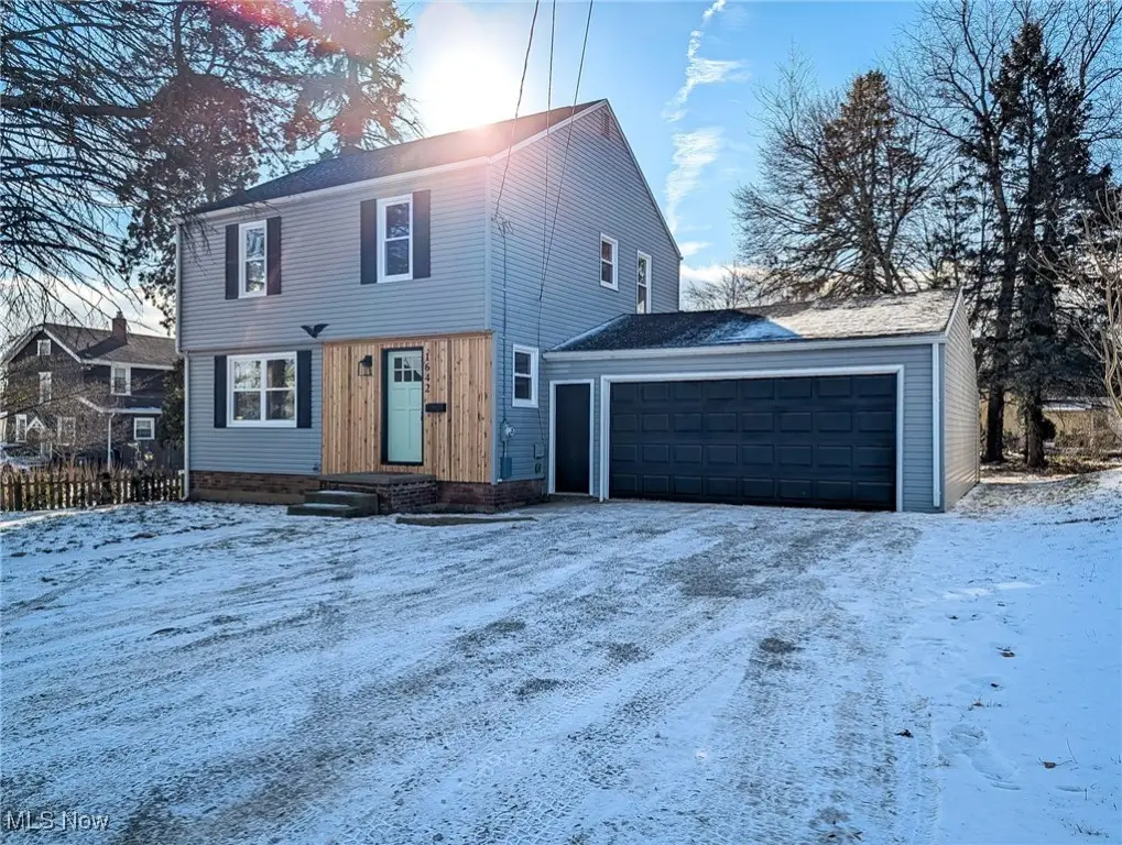 1642 27th Ne Street, Canton, OH 44714 - Image #1