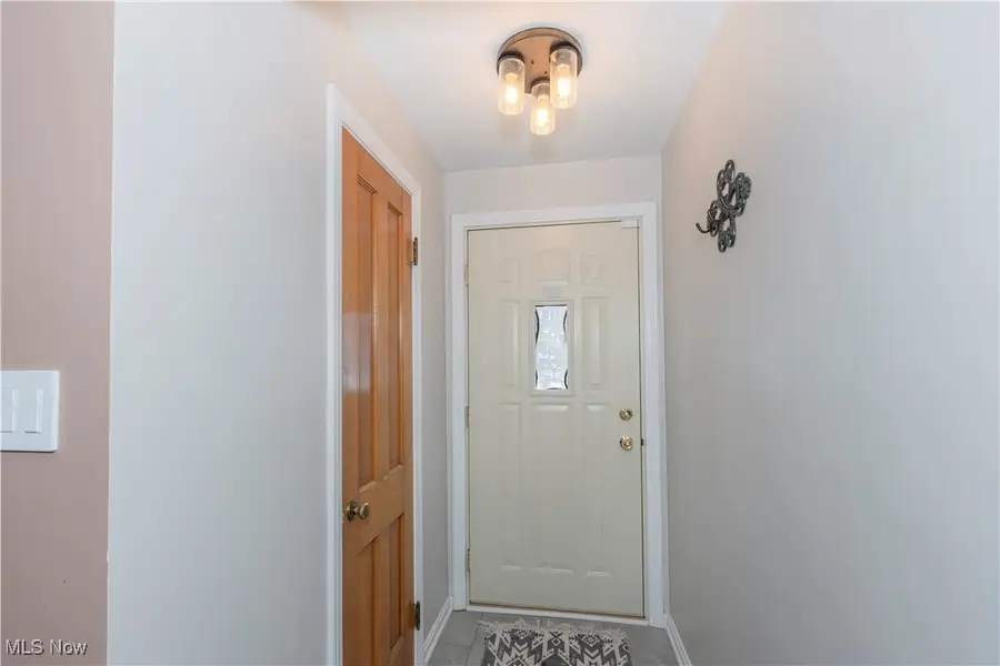 1304 Irene Road, Lyndhurst, OH 44124 - Image #2