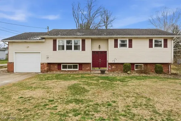 9 Oakbrook Lane, Mineral Wells, WV 26150