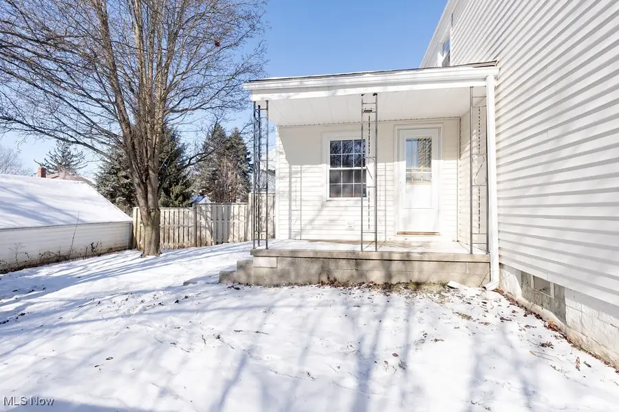 1612 Oakwood Avenue, Akron, OH 44301 - Image #2