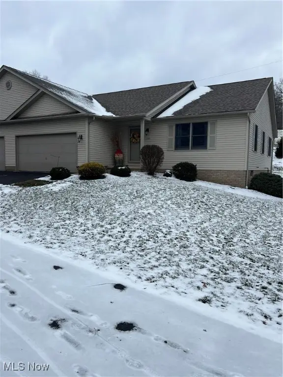 209 Aspen Drive, Dover, OH 44622 - Image #2