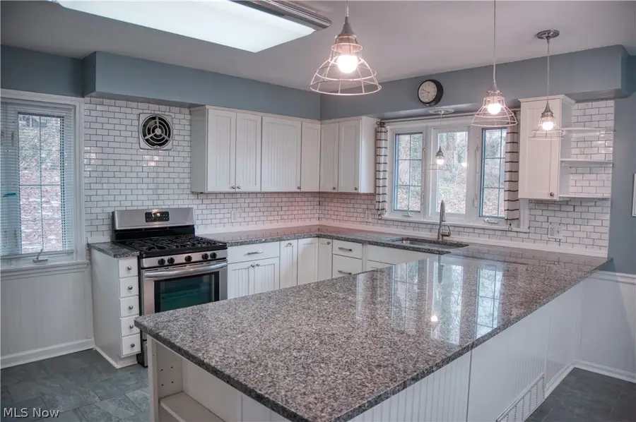 428 Aqueduct Street, Akron, OH 44303 - #3