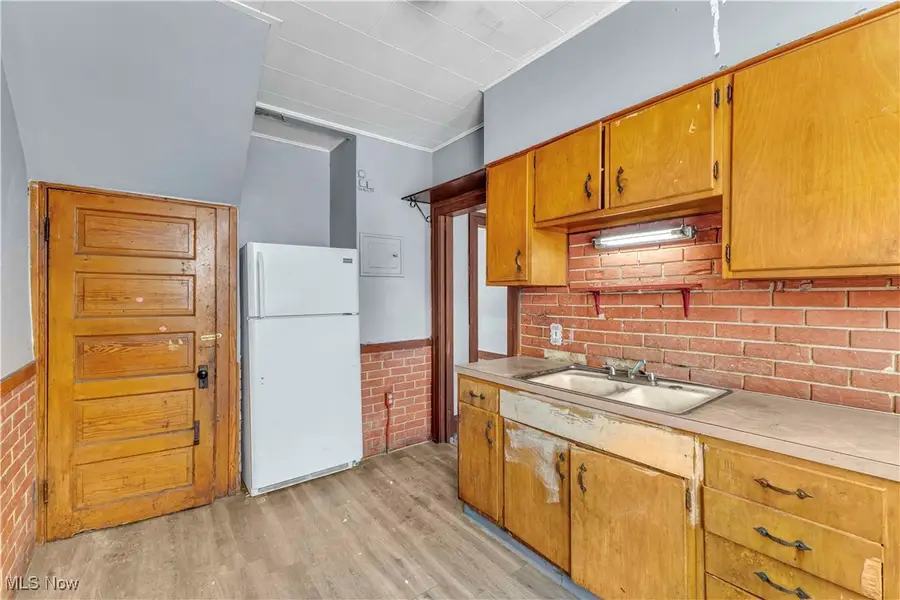 9407 Detroit Avenue #6, Cleveland, OH 44102 - Image #3