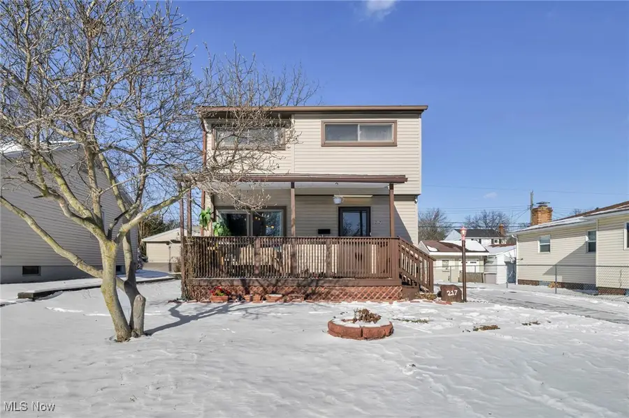 217 Tyler Avenue, Cuyahoga Falls, OH 44221 - #2