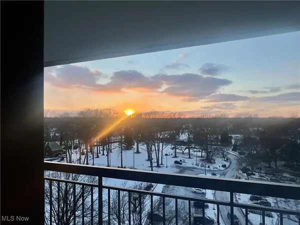 12550 Lake Avenue #904, Lakewood, OH 44107