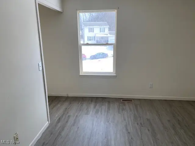 515 Flamos Ne Circle, Canton, OH 44704 - Image #3