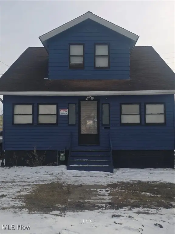 983 Garden Nw Street, Warren, OH 44485