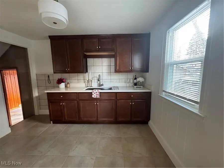 1087 Perkinswood Se Boulevard, Warren, OH 44484 - Image #3