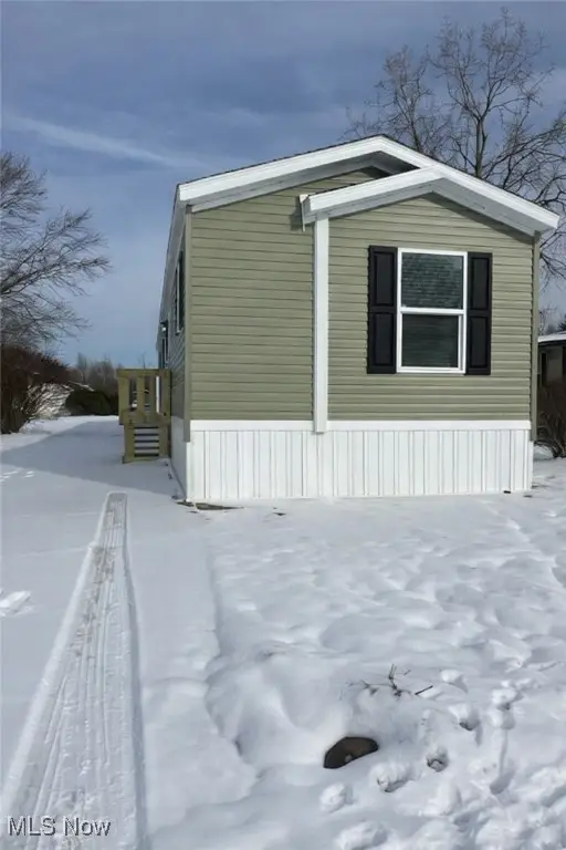 1166 Lafayette Rd #C9, Medina, OH 44256