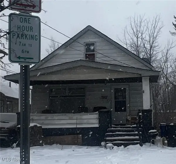 6106 Fleet, Cleveland, OH 44105