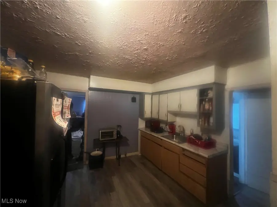 3812 E 54th Street, Cleveland, OH 44105 - Image #2