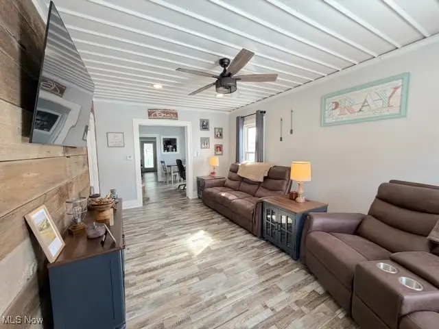 335 Packer Street, Uhrichsville, OH 44683 - Image #3