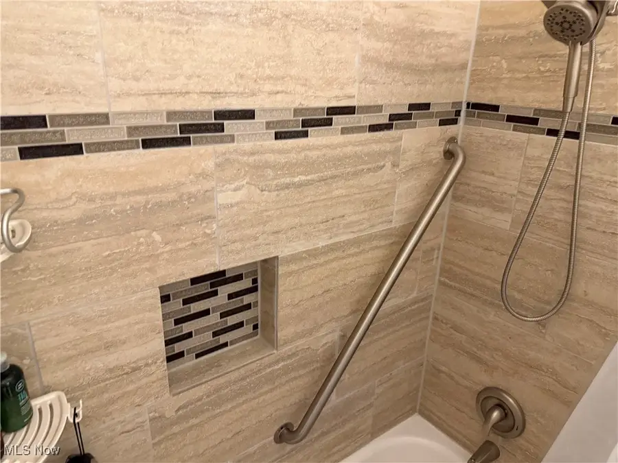 34577 W Point Drive, North Ridgeville, OH 44039 - #2