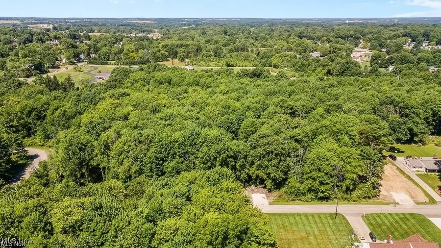 29 Colony Drive, Alliance, OH 44601 - #2