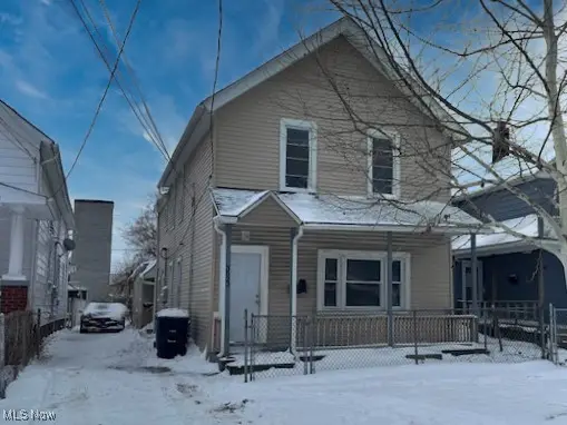 3523 Walton Avenue, Cleveland, OH 44113