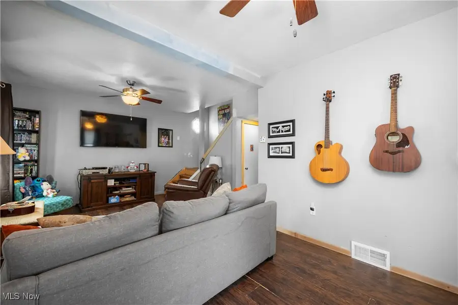 376 Taylor Street, Amherst, OH 44001 - Image #2