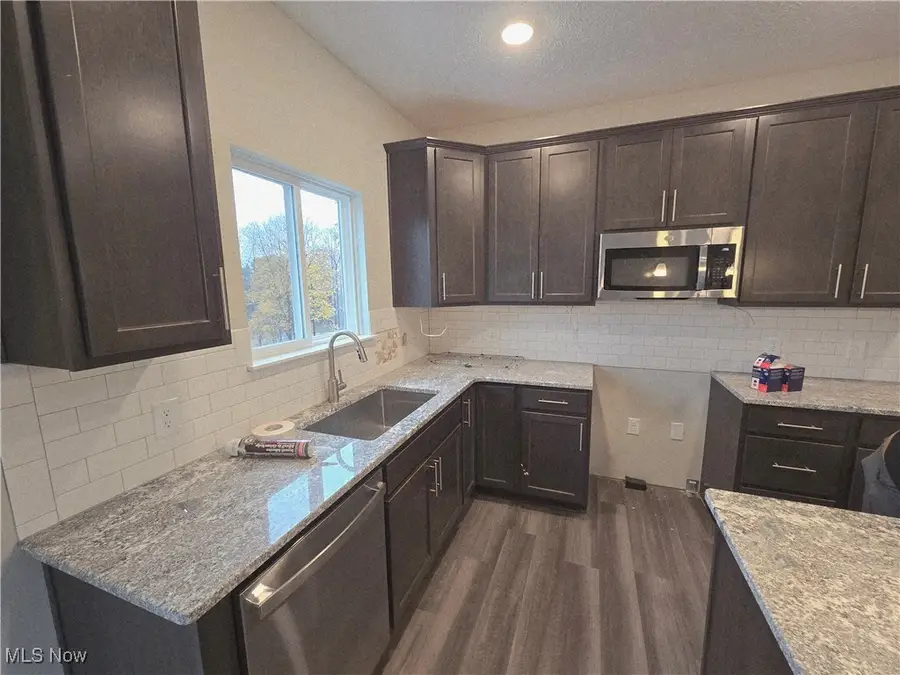 3374 Buckeye Trail, Uniontown, OH 44685 - Image #3