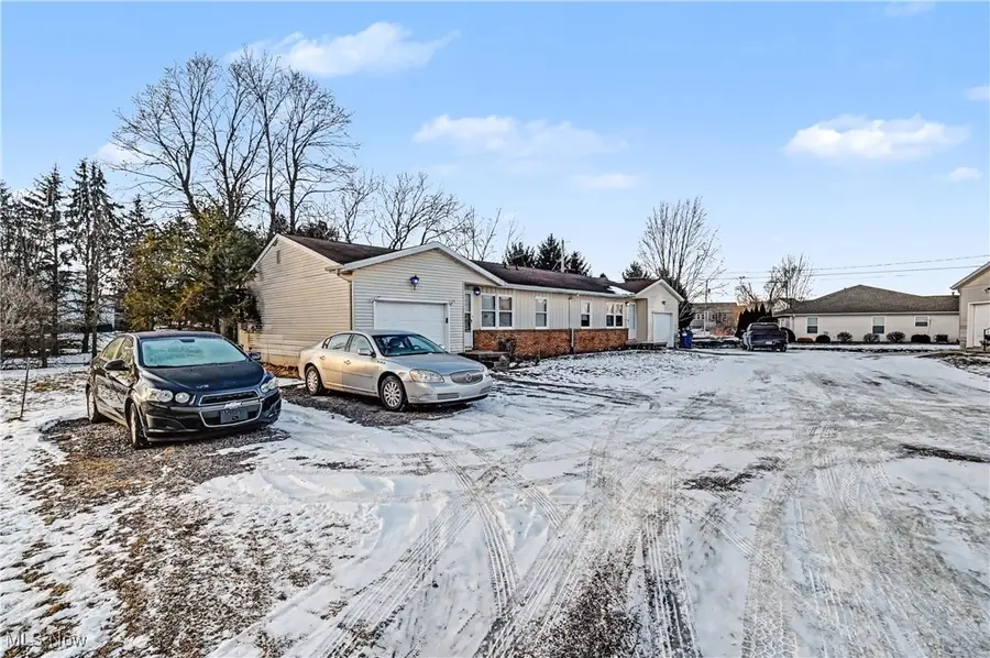 151 W Smiley Avenue #C & D, Shelby, OH 44875 - Image #2