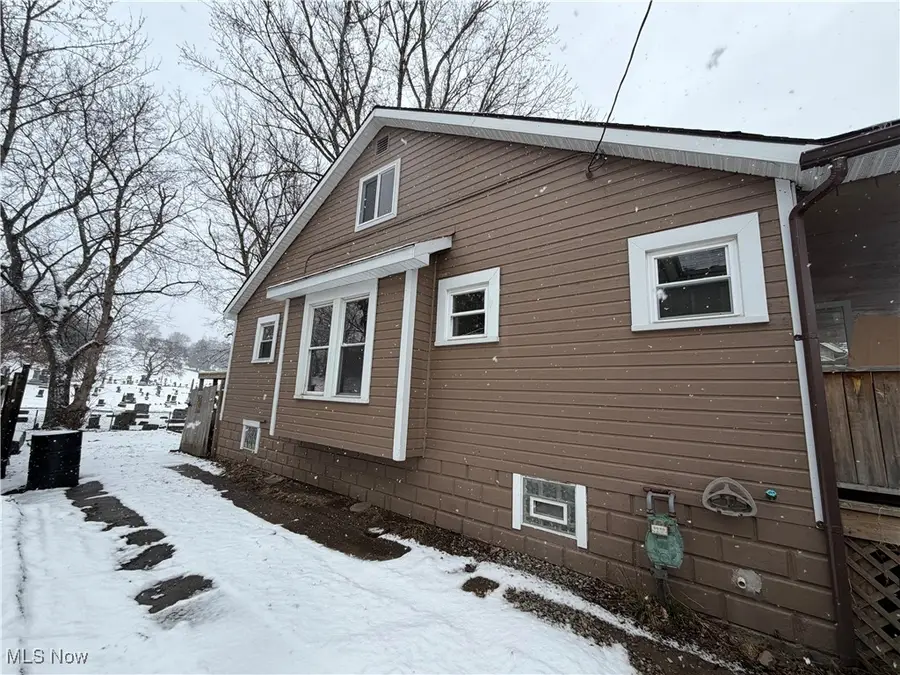 343 Spence Avenue, Zanesville, OH 43701 - #2