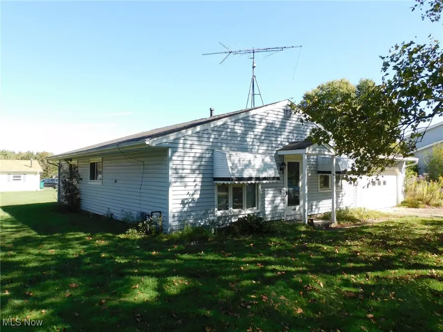 15648 Elmwood Street, Middlefield, OH 44062 - Image #3