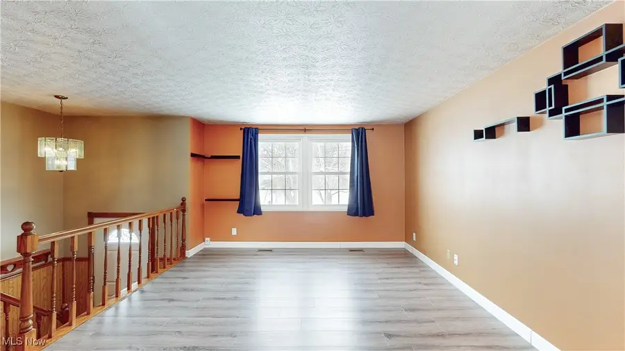 396 Hiwood Avenue, Munroe Falls, OH 44262 - Image #3