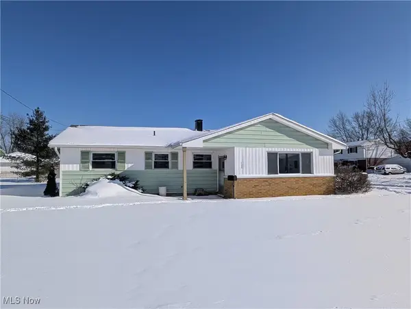 220 Windsor Drive, Elyria, OH 44035