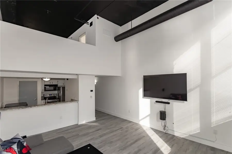 1133 W 9th Street #120, Cleveland, OH 44113 - #3