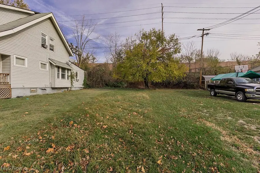 821 E 131st Street, Cleveland, OH 44108 - Image #2