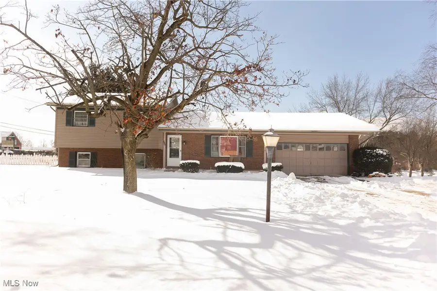 700 Denshire Nw Drive, Canal Fulton, OH 44614 - Image #2