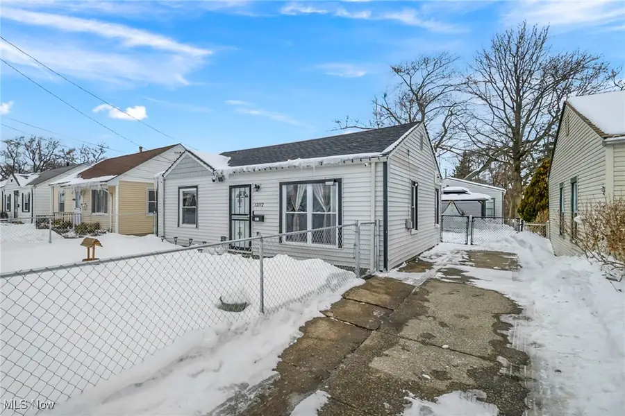 12112 Carrington Avenue, Cleveland, OH 44135 - Image #3