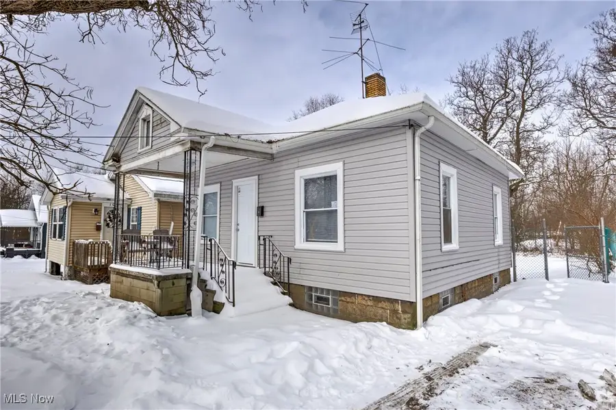 100 Gordon Street, Girard, OH 44420 - Image #2