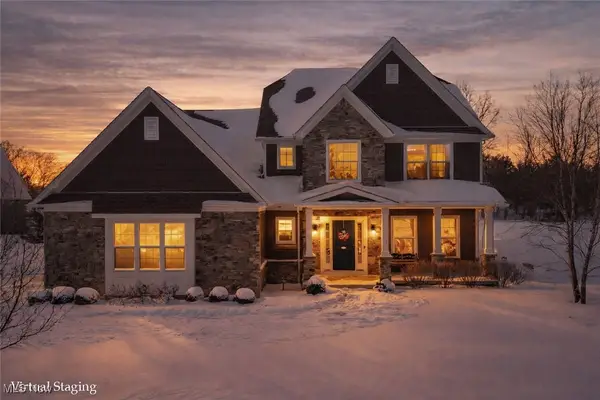 6240 Highland Green Drive, Medina, OH 44256