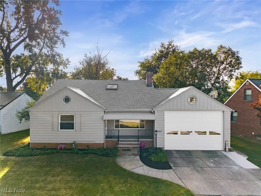 5906 Twin Lakes Drive, Parma, OH 44129 - #2