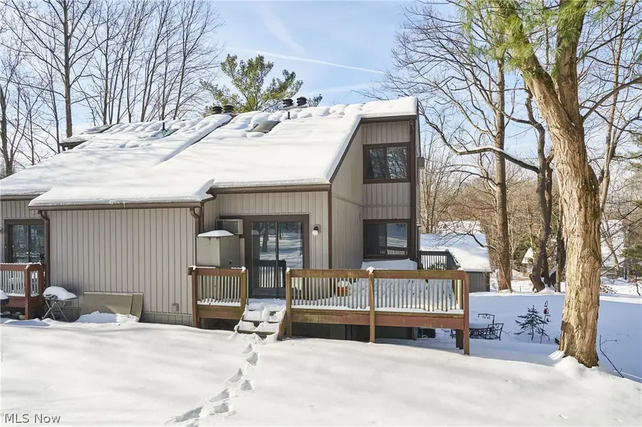 2099 Pinebrook Trail, Cuyahoga Falls, OH 44223 - Image #2