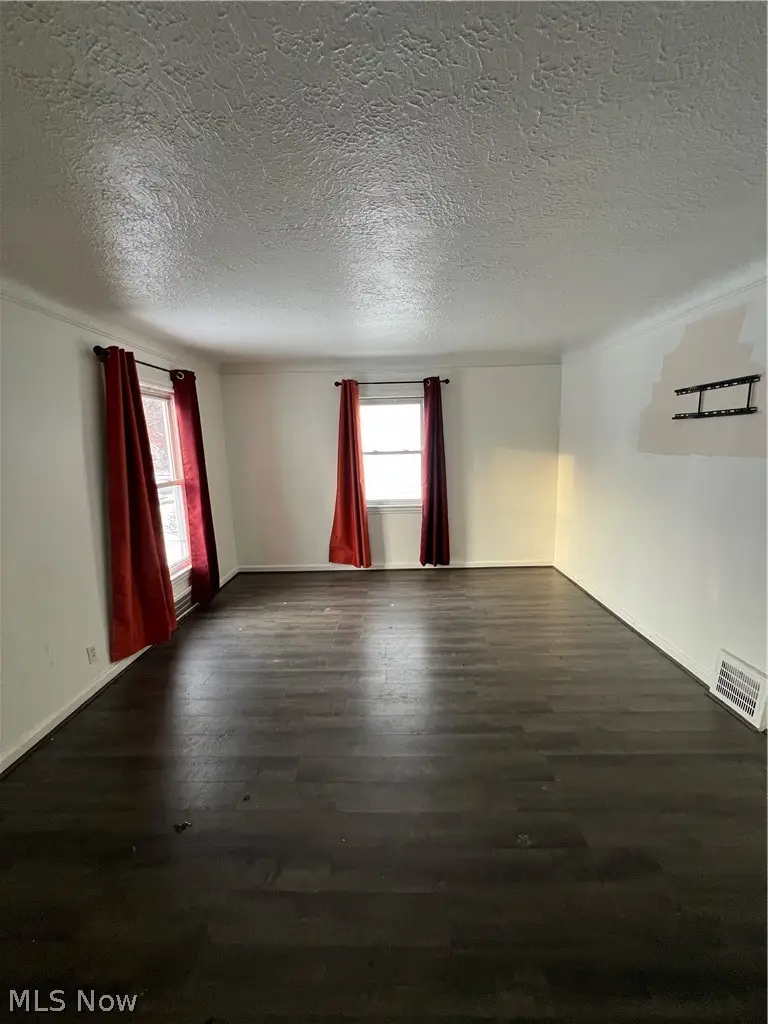 885 Quarry Drive, Cleveland Heights, OH 44121 - #2