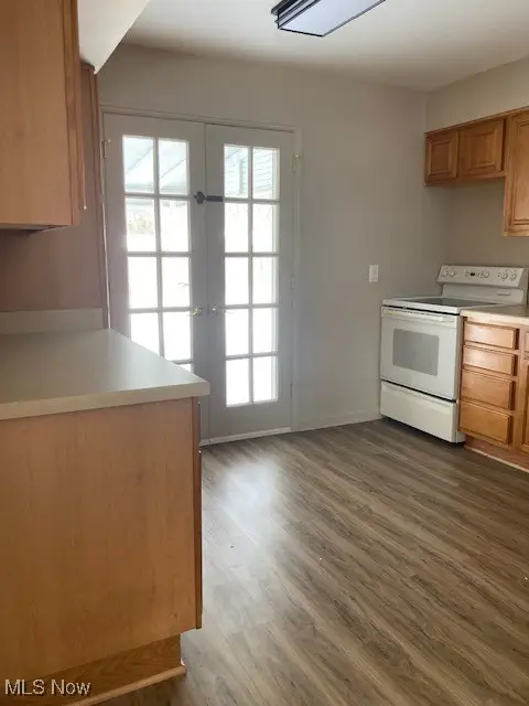 10110 Lynden Oval, Parma Heights, OH 44130 - #3