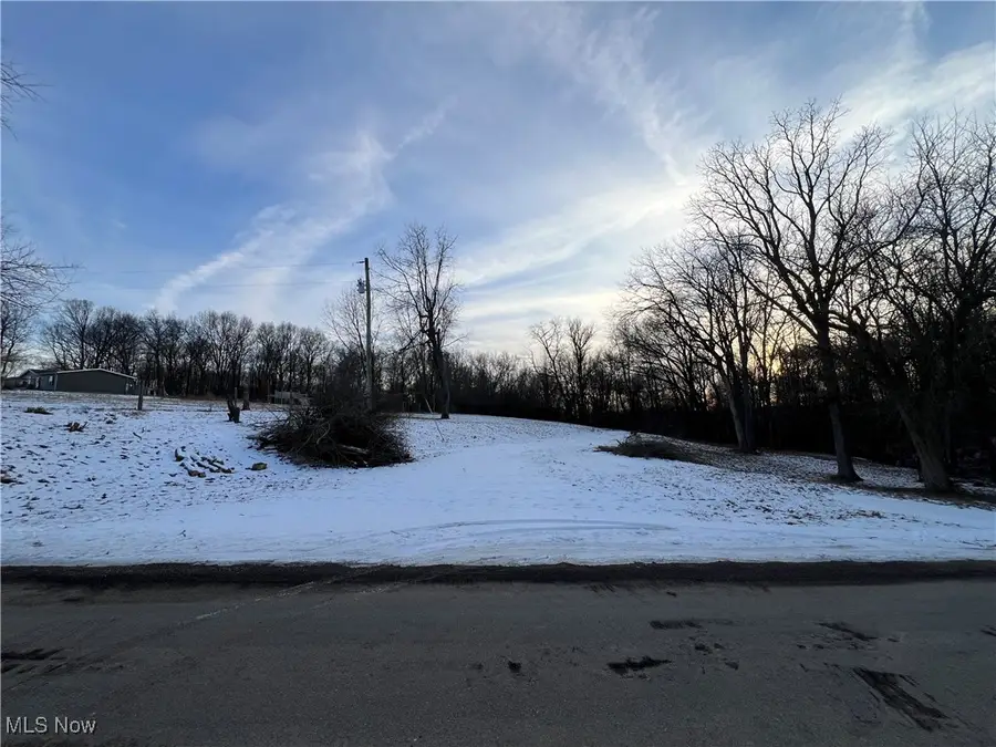 9380 Pidcock Road, Zanesville, OH 43701 - Image #2