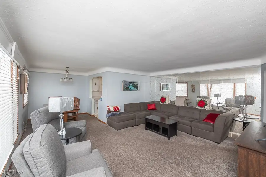 2718 Klusner Avenue, Parma, OH 44134 - #3