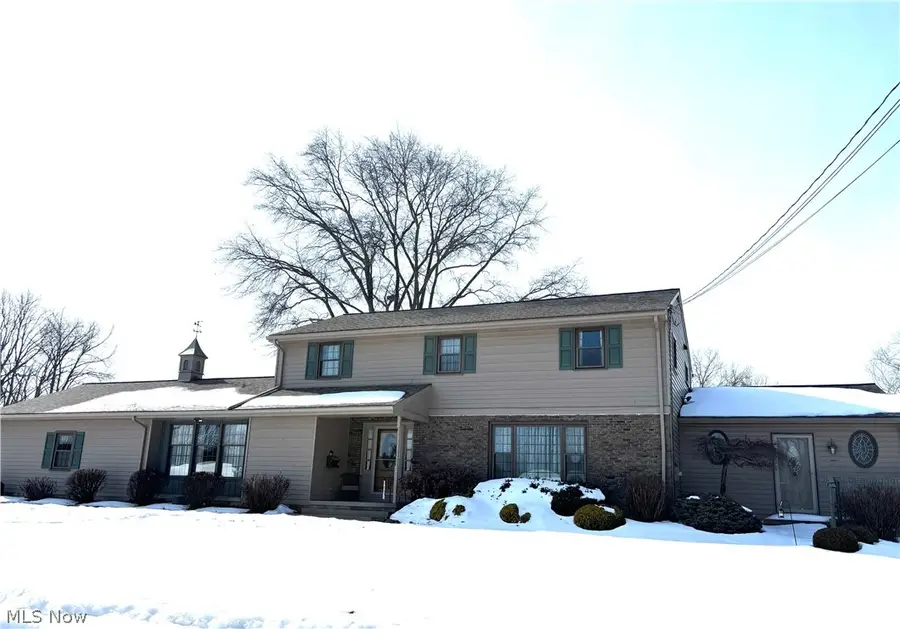 383 Edgewood Court, Columbiana, OH 44408 - #3