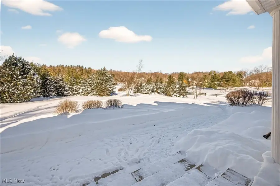 11425 Clearfield Lane, Chardon, OH 44024 - Image #3
