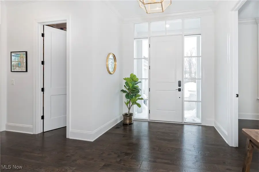 300 Woodridge Lane, Chagrin Falls, OH 44022 - #2