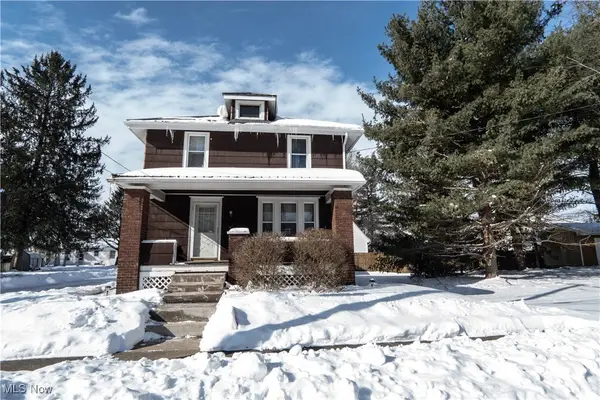 325 Market Ne Street, Navarre, OH 44662