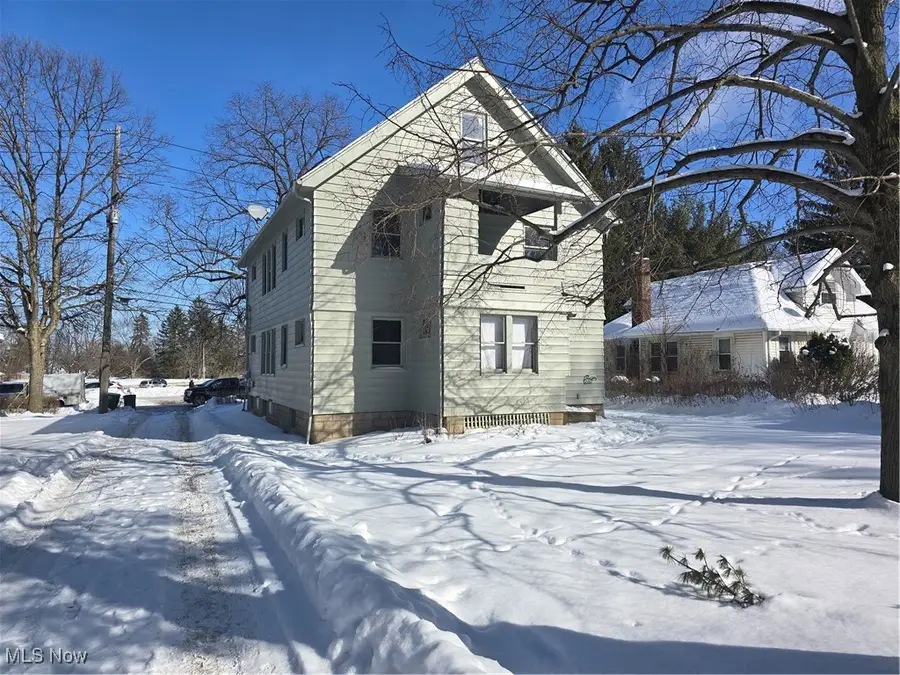 14512 Granger Road, Maple Heights, OH 44137 - #2