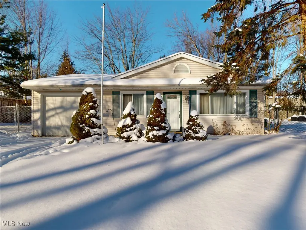 7561 Lake Road, Madison, OH 44057 - #1