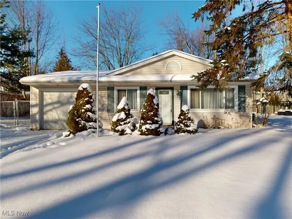 7561 Lake Road, Madison, OH 44057