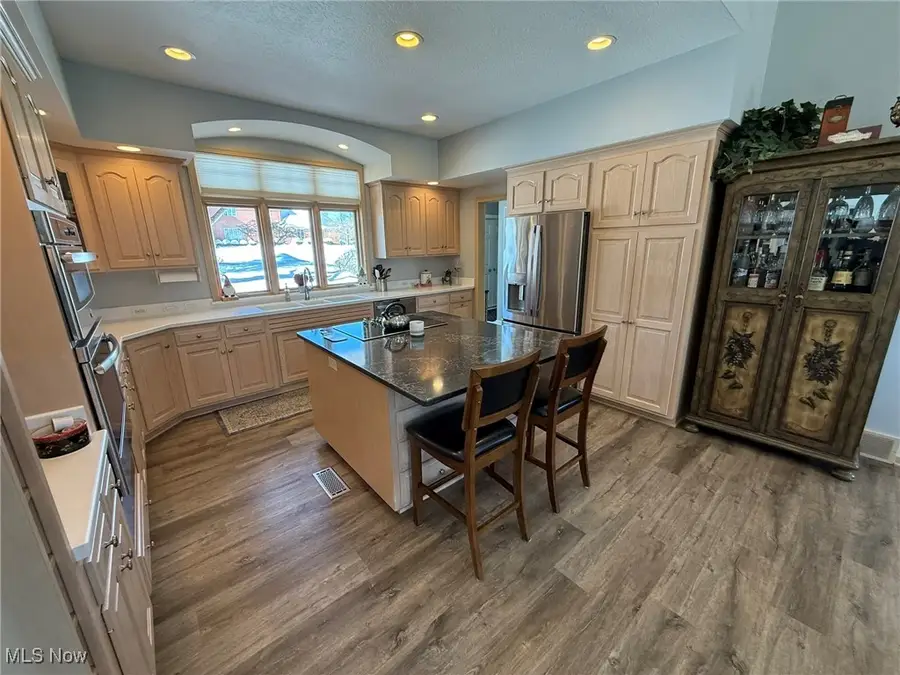 310 Hillcrest Ne Drive, New Philadelphia, OH 44663 - #2