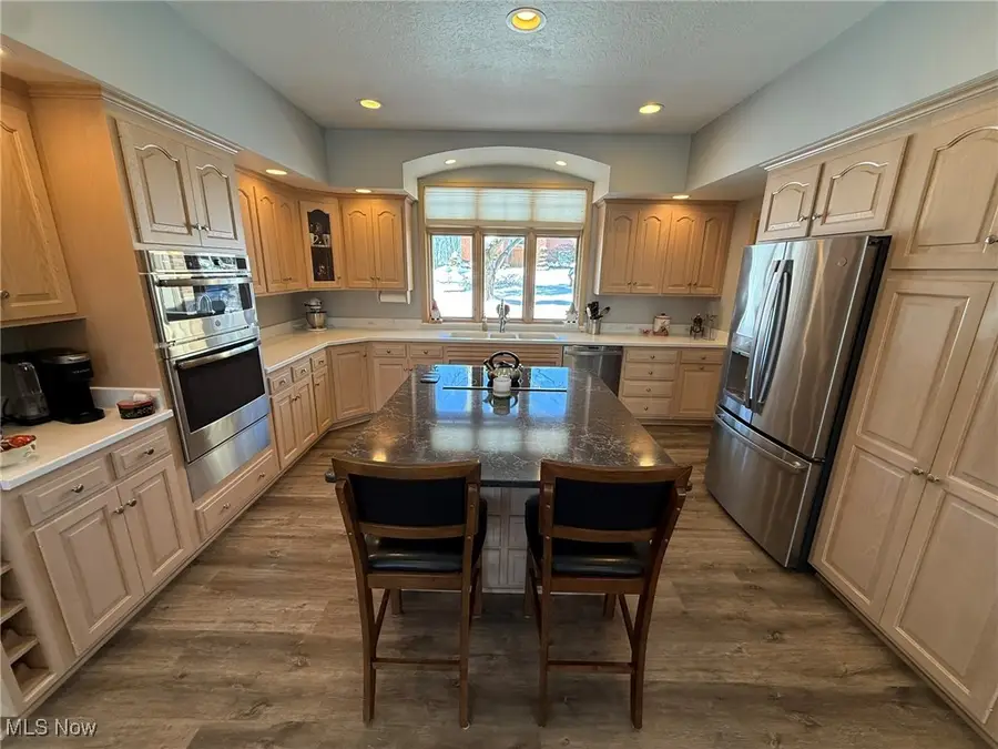 310 Hillcrest Ne Drive, New Philadelphia, OH 44663 - #3