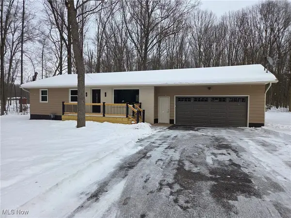 1075 NE River Road, Lake Milton, OH 44429