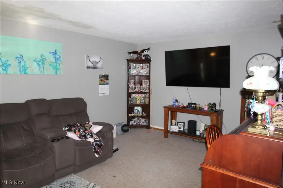 409-411 W Church Street, Orrville, OH 44667 - #2