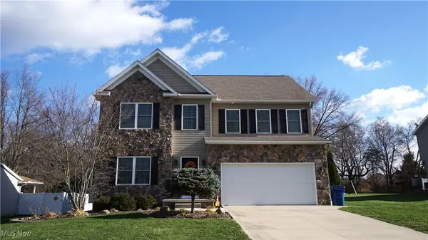 1405 Hidden Lake Boulevard, Akron, OH 44312